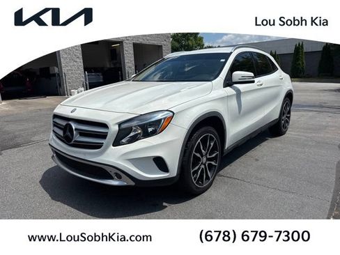 Used 2017 Mercedes-Benz GLA 250 image 1