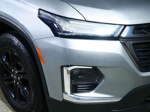 Certified 2023 Chevrolet Traverse LT w/ Midnight/Sport Edition AWD/4WD image 16