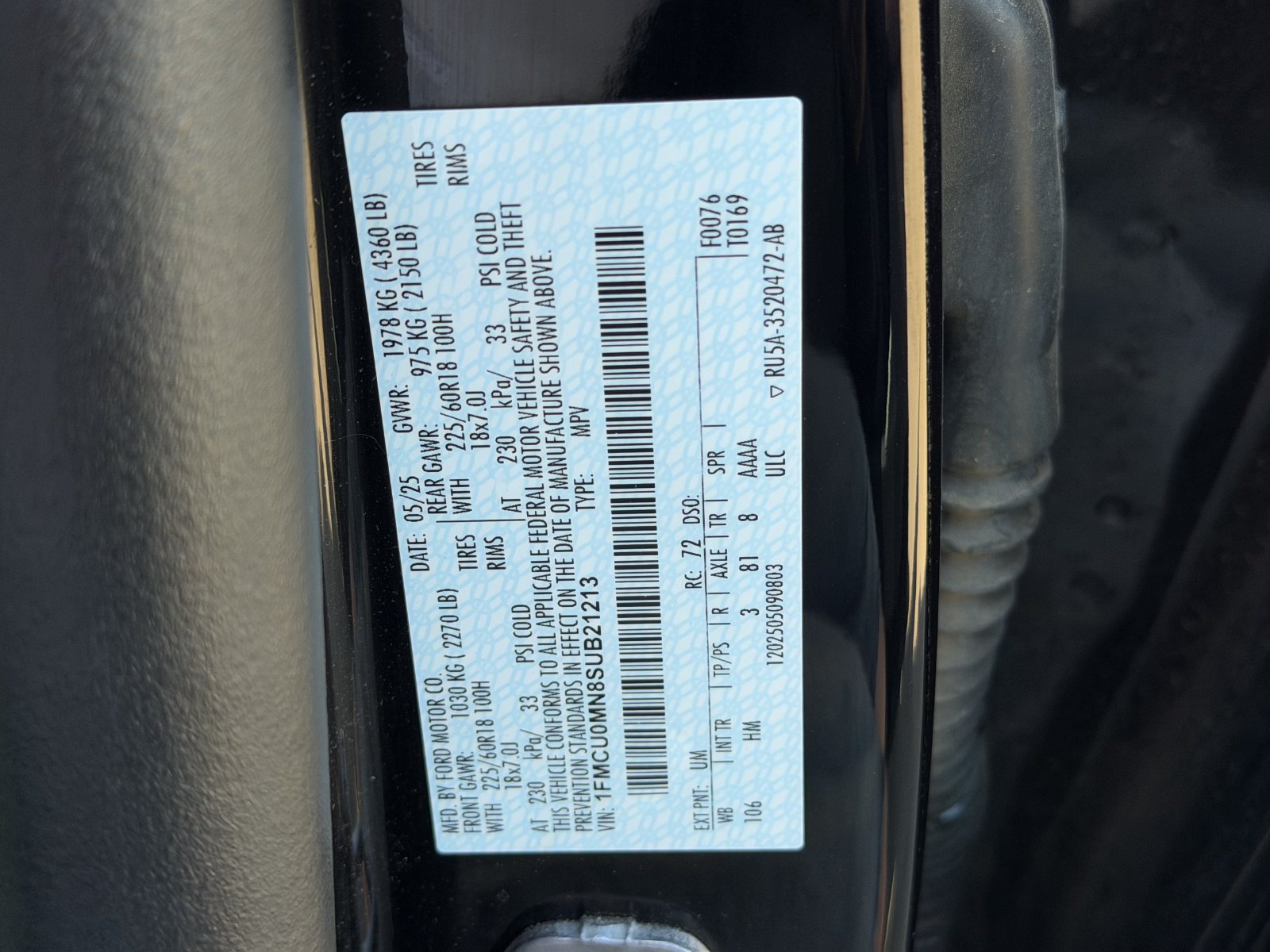 Certified 2025 Ford Escape ST-Line FWD image 29