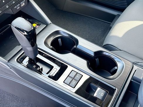 New 2026 Subaru Outback Touring AWD/4WD image 15