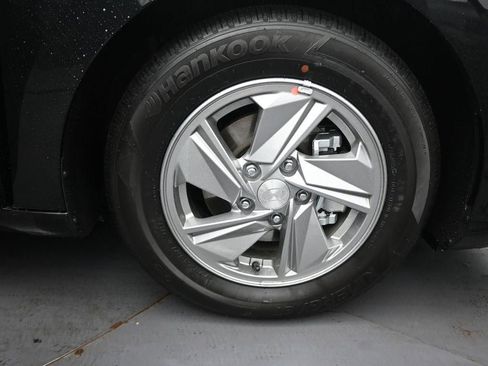 New 2026 Hyundai Elantra SE image 29
