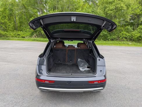 Used 2018 Audi Q5 2.0T Premium Plus w/ Premium Plus Package AWD/4WD image 21