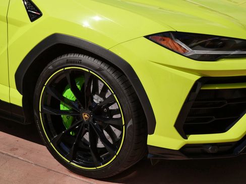 Used 2022 Lamborghini Urus AWD/4WD image 13