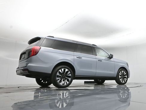 Used 2025 Ford Expedition Max Platinum w/ Driver's Package image 63