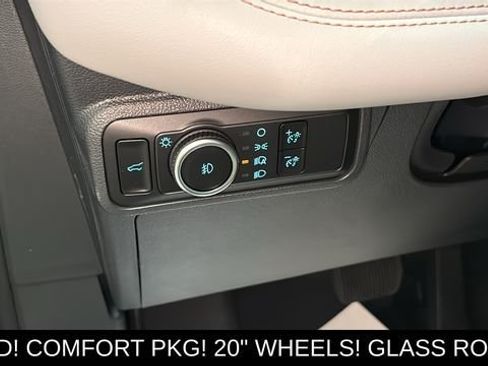 New 2026 Ford Explorer Active w/ Active Comfort Package AWD/4WD image 11