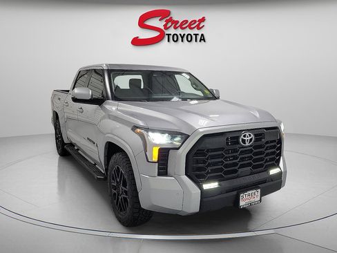 Used 2024 Toyota Tundra SR5 image 5