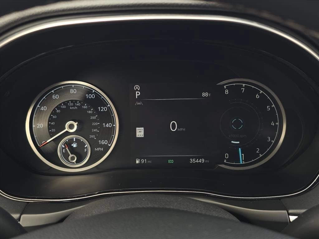 Used 2025 Genesis GV70 2.5T AWD/4WD image 13