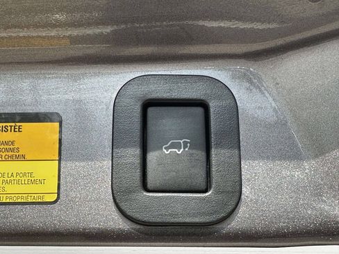 Used 2013 Toyota Sienna LE FWD image 43