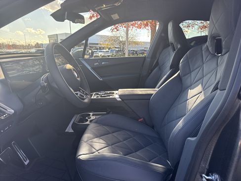 New 2026 BMW iX xDrive60 image 10