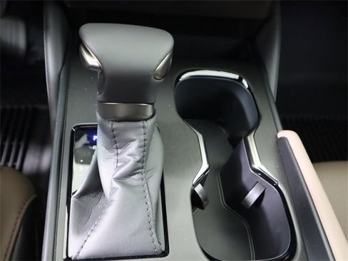 New 2025 Lexus ES 350 w/ Premium Package image 18