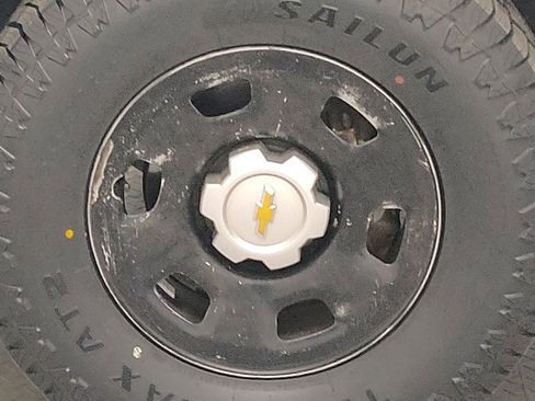 Used 2017 Chevrolet Colorado W/T RWD image 31