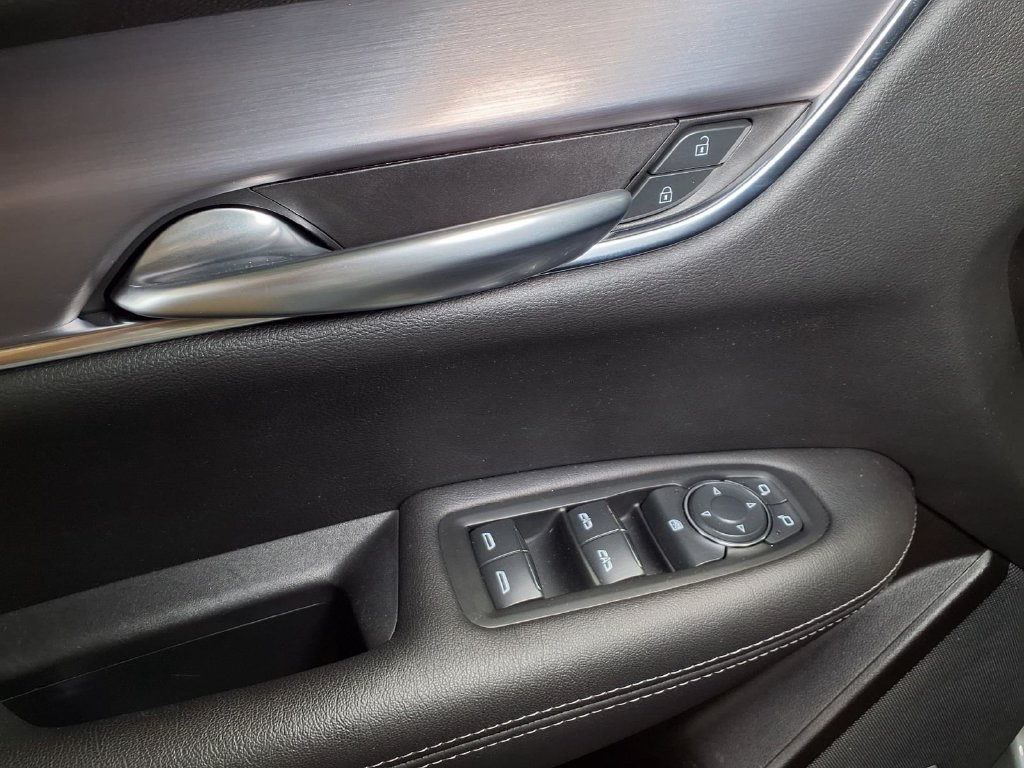 Certified 2023 Cadillac XT5 Luxury FWD image 15