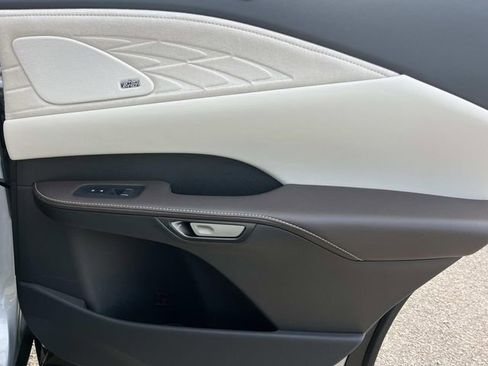 Used 2024 Lexus RX 350 350 Luxury w/ Convenience Package image 24