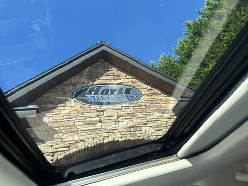 Used 2011 Dodge Nitro Heat w/ Popular Equipment Group image 23