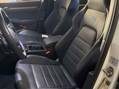 Used 2024 Volkswagen Golf R AWD/4WD image 2