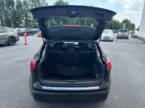 Used 2017 Nissan Rogue Sport SV FWD image 10