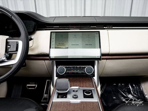Used 2023 Land Rover Range Rover Long Wheelbase SE AWD/4WD image 32