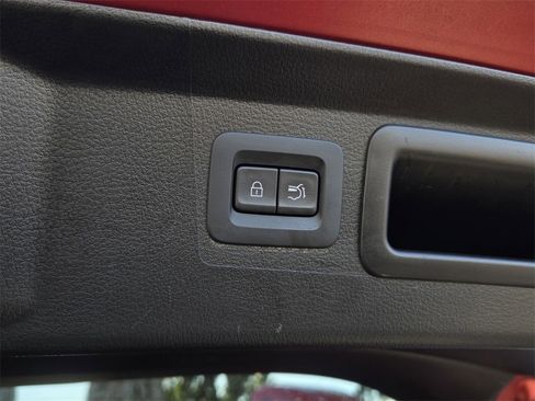 Certified 2025 MAZDA CX-50 2.5 Hybrid w/ Premium Plus Pkg image 33