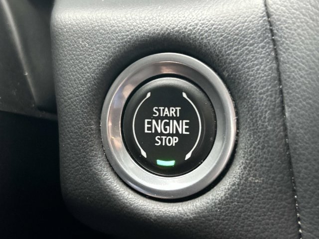 Used 2022 GMC Yukon XL AT4 w/ Technology Package AWD/4WD image 41