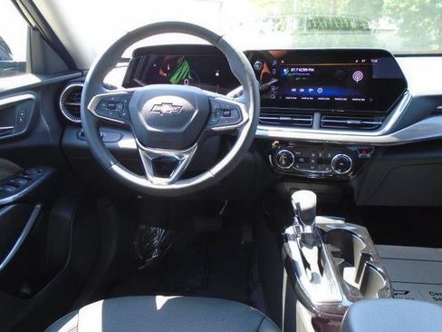 Used 2026 Chevrolet Trax ACTIV w/ Driver Confidence Package FWD image 19