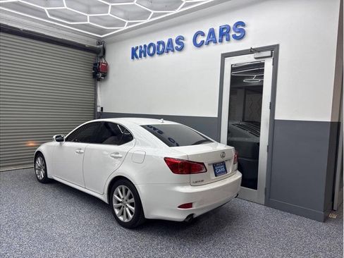 Used 2009 Lexus IS 250 image 3