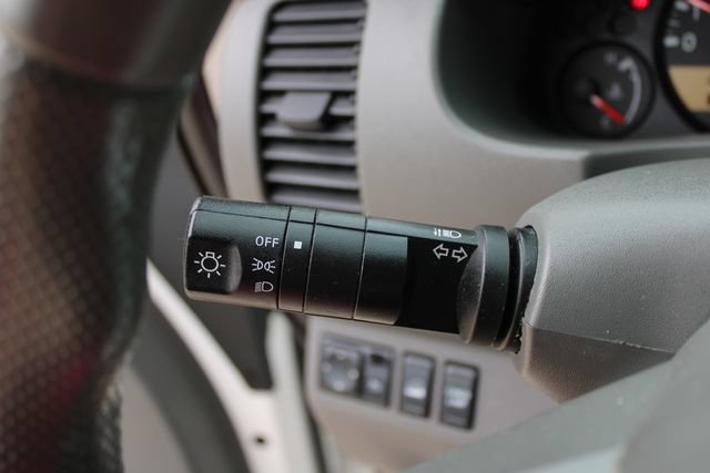 Used 2019 Nissan Frontier SV AWD/4WD image 5