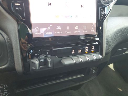 New 2026 RAM 2500 Tradesman image 17