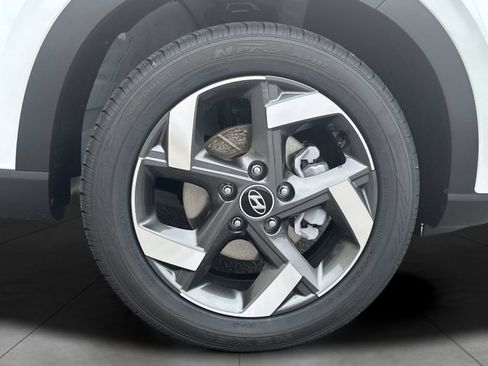 New 2026 Hyundai Venue SEL FWD image 7