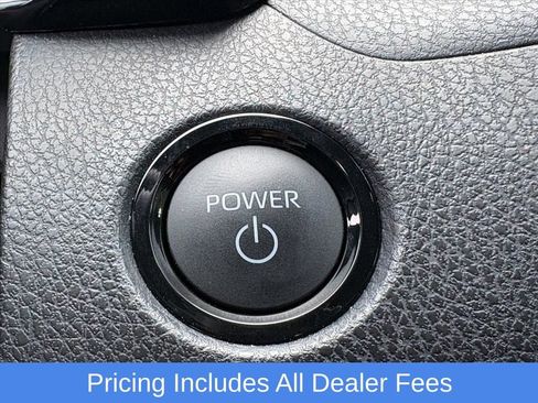 Used 2025 Toyota Camry SE w/ Convenience Package AWD/4WD image 14