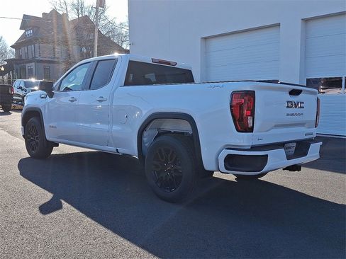 New 2025 GMC Sierra 1500 Elevation image 3