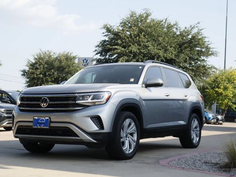 Used 2021 Volkswagen Atlas SE w/ Panoramic Sunroof Package FWD image 7