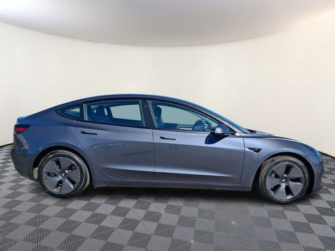 Used 2023 Tesla Model 3 Standard Range image 7