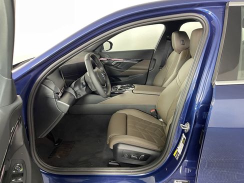 Used 2024 BMW i5 eDrive40i w/ M Sport Package image 10