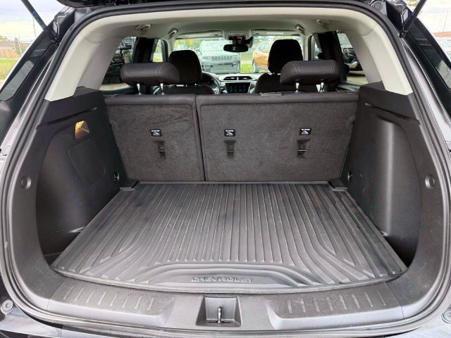 Used 2023 Chevrolet TrailBlazer LT w/ Convenience Package AWD/4WD image 12