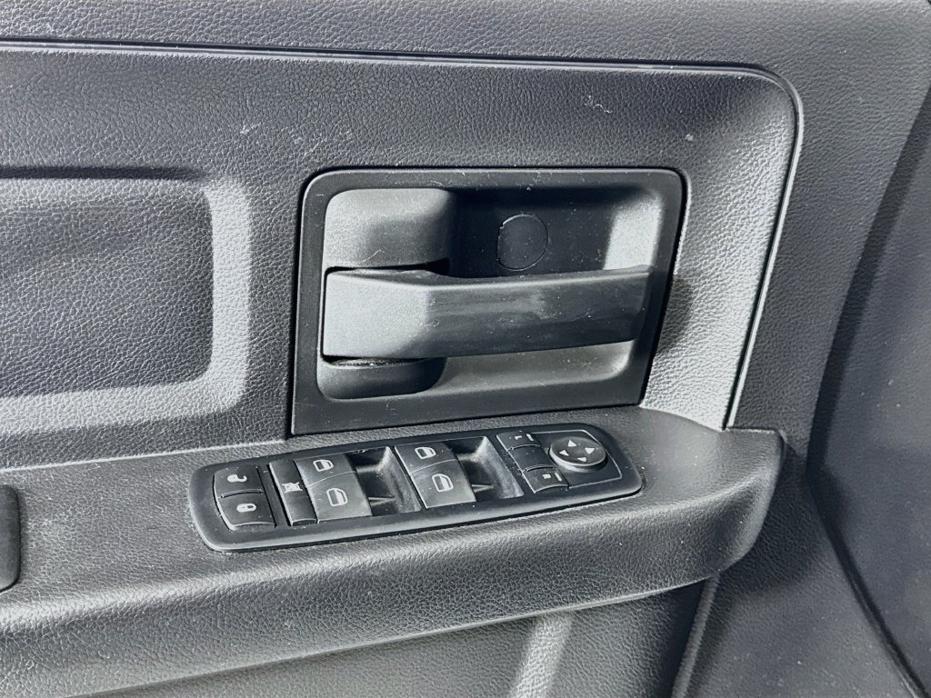 Used 2015 RAM 1500 Tradesman w/ Popular Equipment Group AWD/4WD image 13