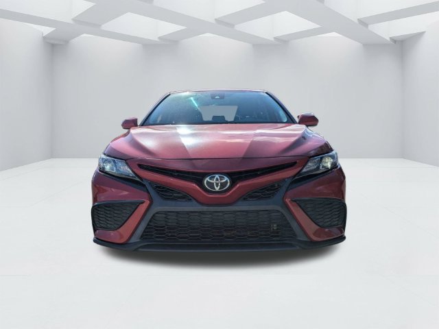 Used 2021 Toyota Camry SE w/ Convenience Package FWD image 11