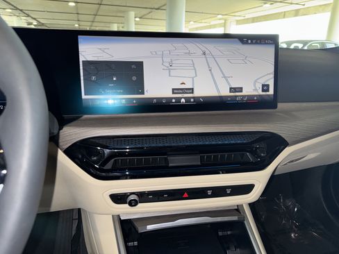 Used 2025 BMW 430i xDrive Coupe w/ Premium Package image 23