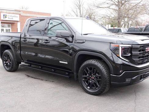 Used 2024 GMC Sierra 1500 Elevation AWD/4WD image 5
