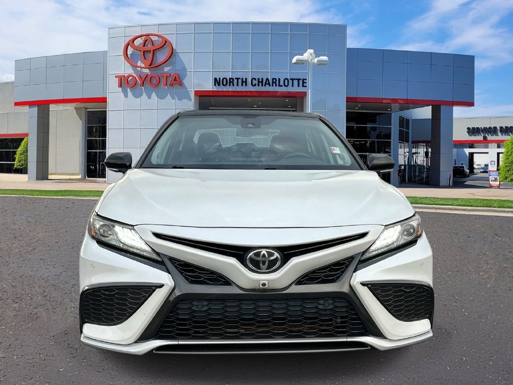 Used 2021 Toyota Camry XSE w/ Navigation Package FWD image 3