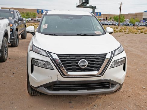 Used 2021 Nissan Rogue SV AWD/4WD image 4