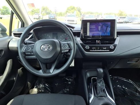 Used 2024 Toyota Corolla LE FWD image 20