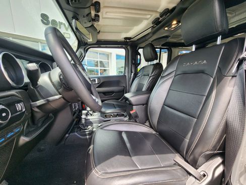 Used 2023 Jeep Wrangler Unlimited Sahara image 25