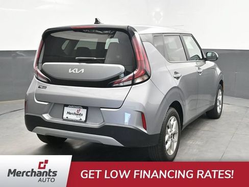 Used 2023 Kia Soul LX w/ Option Group 015 FWD image 7
