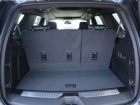 New 2026 GMC Yukon Denali w/ Sun & Power Step Package AWD/4WD image 9