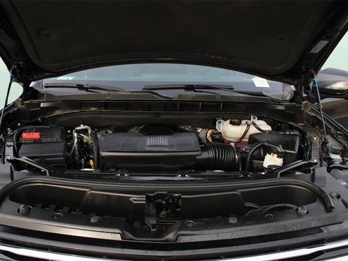 Used 2025 Chevrolet Tahoe LT image 29