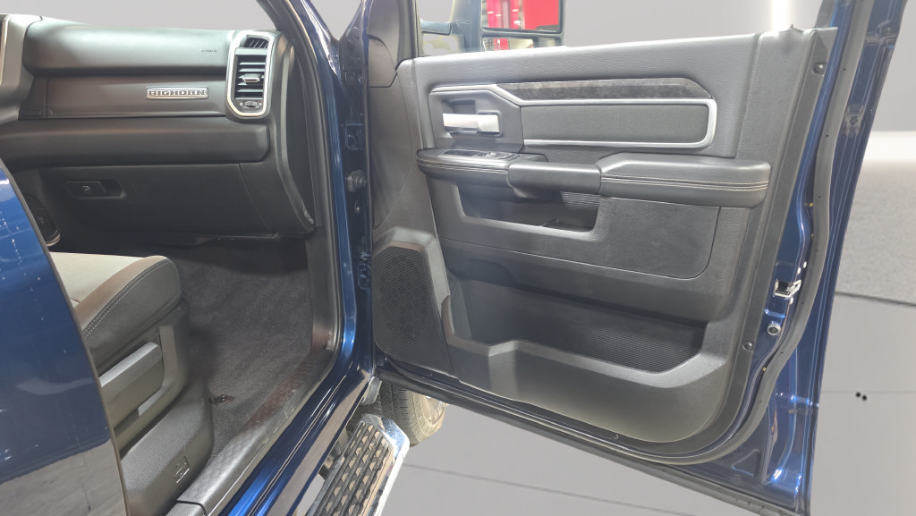 Used 2024 RAM 2500 Big Horn w/ Level 2 Equipment Group AWD/4WD image 29