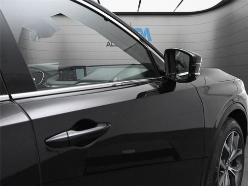 Certified 2023 Acura MDX SH-AWD w/Tech image 18