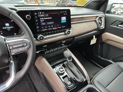 New 2026 GMC Canyon Denali image 23