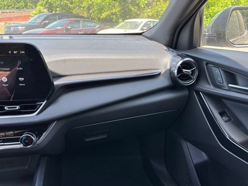 Used 2025 Chevrolet Equinox LT FWD image 31