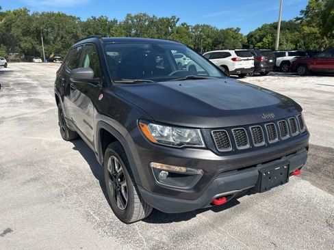 Used 2018 Jeep Compass Trailhawk w/ Leather Interior Group AWD/4WD image 1